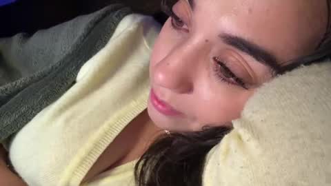  elena barra online show from November 2025 01:40:01 AM