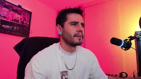  -         online show from February 2025 10:42:02 PM