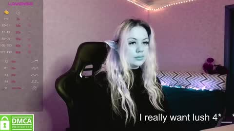 chloue and Gretta online show from February 2025 06:58:02 AM