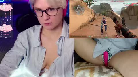 chloue and Gretta online show from December 2025 07:08:02 PM