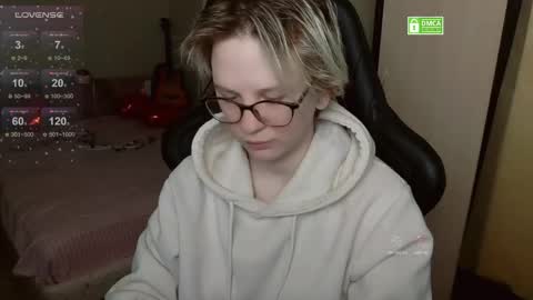 chloue and Gretta online show from March 2026 05:18:01 PM