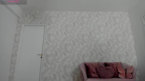 Elysa online show from October 2025 05:02:02 AM