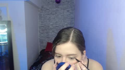 _emaa_ online show from November 2025 02:24:01 AM