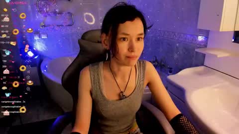 _emily__strike_ online show from October 2025 09:53:01 AM