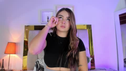 Isabella online show from January 2025 12:10:01 PM