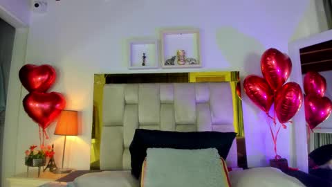 Isabella online show from February 2025 12:01:02 PM