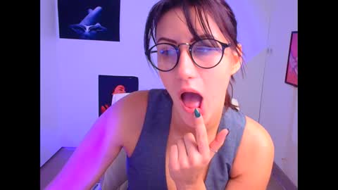 Emma online show from January 2025 02:12:02 PM