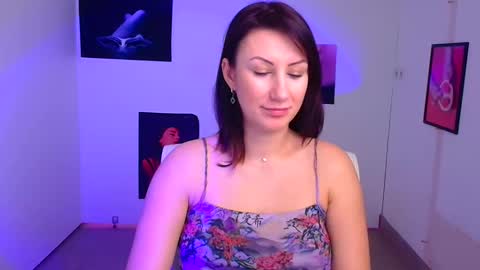 Emma online show from February 2025 06:57:01 AM