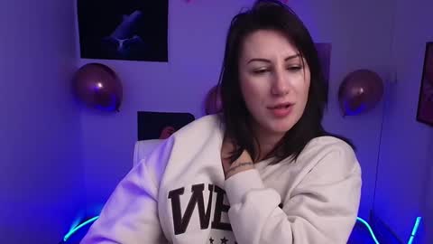 Emma online show from February 2025 04:22:02 PM