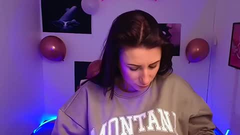 Emma online show from February 2025 06:50:02 AM