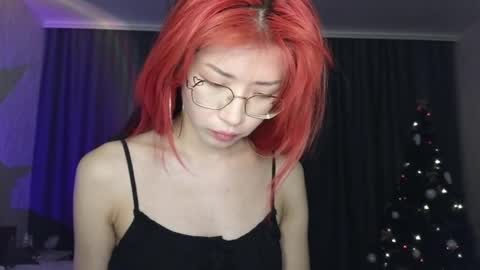 EveEva online show from December 2024 08:47:02 PM