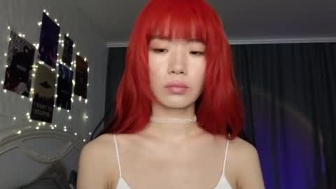 EveEva online show from January 2025 05:09:01 AM