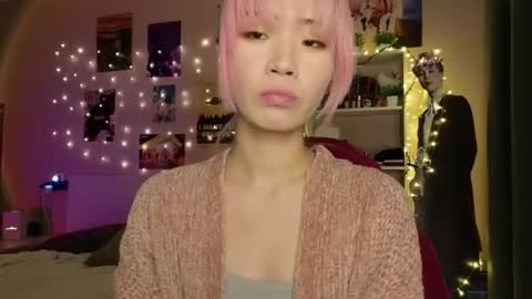 EveEva online show from March 2026 04:29:01 AM