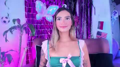 Snapshot of _felicity_1 chatting on July 2026 12:19:02 PM Felicity online show from July 2026 12:19:02 PM