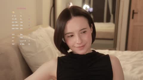 Essie  online show from April 2026 07:21:02 PM