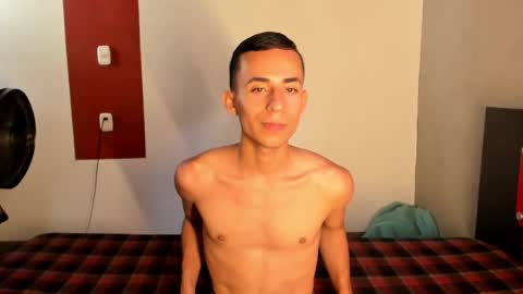 Snapshot of _fiore_ chatting on March 2025 08:00:01 PM jair eduardo online show from March 2025 08:00:01 PM