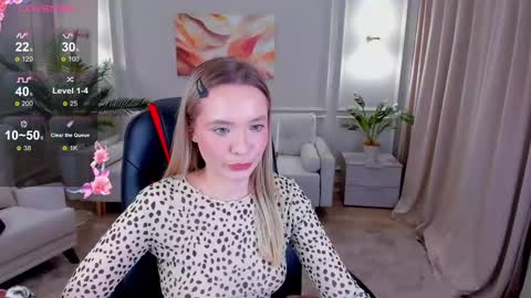 Florence online show from December 2024 12:18:02 PM