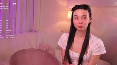 Snapshot of _fluffybunny_ chatting on May 2026 04:34:02 PM Goldy Grace online show from May 2026 04:34:02 PM