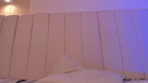 Snapshot of _frida_1 chatting on March 2025 07:17:01 PM Frida online show from March 2025 07:17:01 PM