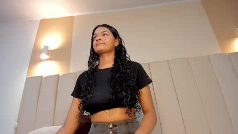 Snapshot of _frida_1 chatting on March 2025 01:32:02 PM Frida online show from March 2025 01:32:02 PM