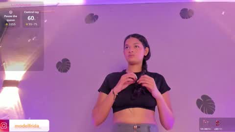 Snapshot of _frida_1 chatting on October 2025 01:06:02 PM Frida online show from October 2025 01:06:02 PM