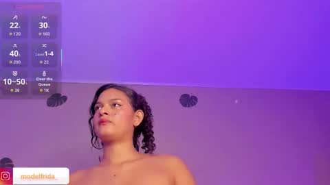 Snapshot of _frida_1 chatting on October 2025 01:09:01 PM Frida online show from October 2025 01:09:01 PM