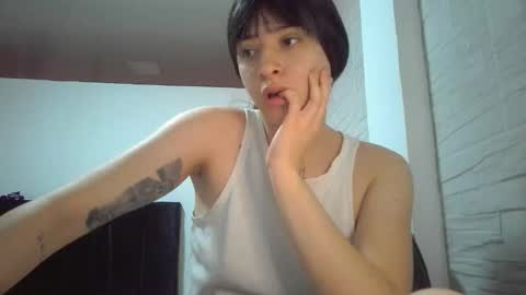 Mia-foster online show from December 2025 04:47:01 PM