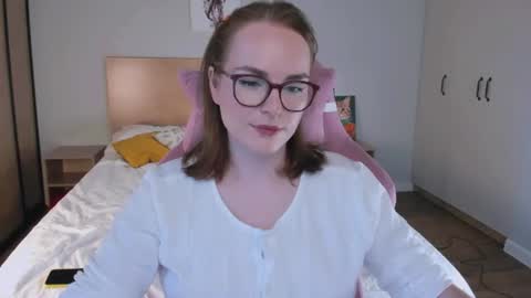 Snapshot of _gingermean_ chatting on July 2026 12:00:02 PM GingerMean online show from July 2026 12:00:02 PM