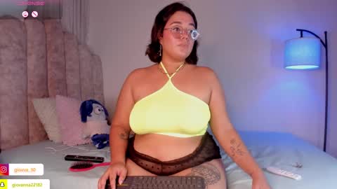 G I O V A online show from March 2025 08:42:01 PM