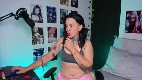 LEEP  online show from October 2025 01:05:01 AM