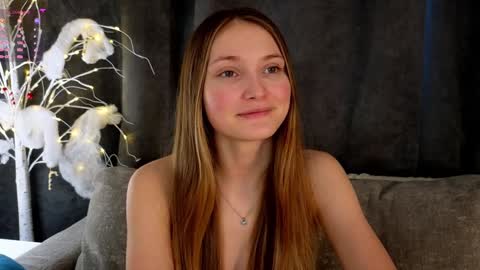 Snapshot of _green_green_ chatting on January 2025 04:07:02 AM Milly online show from January 2025 04:07:02 AM