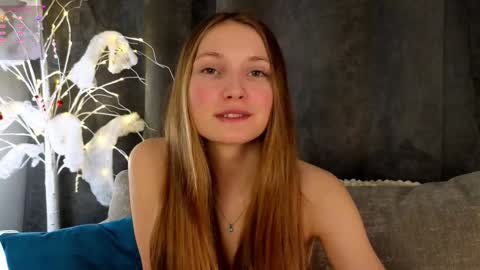 Snapshot of _green_green_ chatting on January 2025 01:12:02 AM Milly online show from January 2025 01:12:02 AM