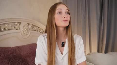 Snapshot of _green_green_ chatting on September 2025 02:22:02 AM Milly online show from September 2025 02:22:02 AM