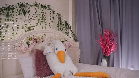 Snapshot of _green_green_ chatting on September 2025 12:58:02 AM Milly online show from September 2025 12:58:02 AM