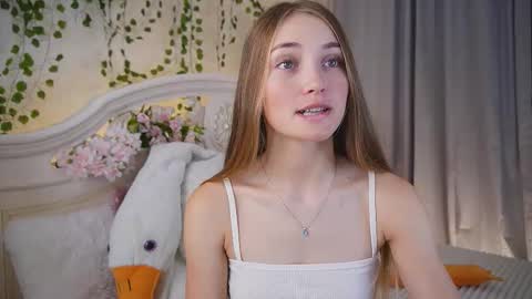 Snapshot of _green_green_ chatting on September 2025 01:22:02 AM Milly online show from September 2025 01:22:02 AM