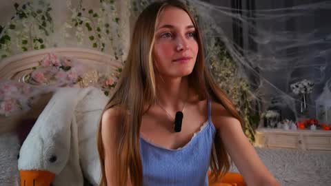 Snapshot of _green_green_ chatting on October 2025 02:23:02 AM Milly online show from October 2025 02:23:02 AM