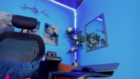 Mathews online show from January 2025 11:17:01 AM