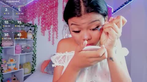 Hanna Botero online show from November 2025 05:35:01 PM