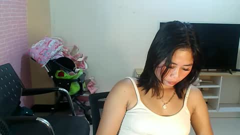 _hazumi online show from November 2025 07:30:02 AM