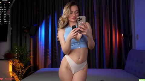 Snapshot of _healing_hottie_ chatting on February 2026 08:57:02 PM Veronica online show from February 2026 08:57:02 PM