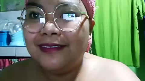 Snapshot of _hershey003 chatting on October 2025 01:44:01 PM _hershey003 online show from October 2025 01:44:01 PM