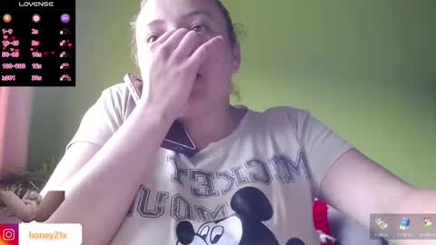 Snapshot of _honey1_ chatting on February 2026 06:57:02 PM Honey online show from February 2026 06:57:02 PM