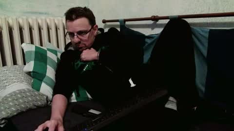 Manuel online show from November 2025 01:55:02 PM