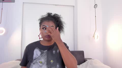 Darlis  online show from March 2025 07:27:02 PM