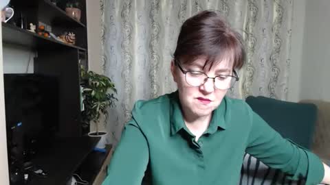 Snapshot of _illusion_ chatting on October 2025 05:05:01 AM Illusion online show from October 2025 05:05:01 AM