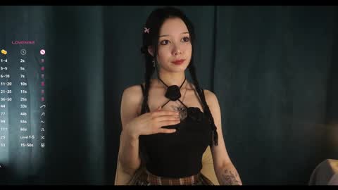 Snapshot of _in_the_end_ chatting on May 2026 01:06:01 PM you Mia online show from May 2026 01:06:01 PM