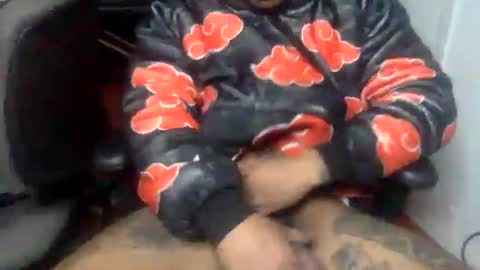 Tatted34 aka PimpDaddy SlickDick online show from December 2024 12:19:01 AM