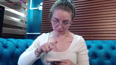 Isa online show from February 2025 02:27:02 PM