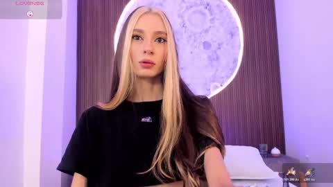 Snapshot of _ivanna_volk chatting on February 2026 04:56:01 AM Ivanna online show from February 2026 04:56:01 AM