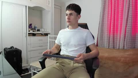 James online show from April 2026 07:58:01 PM